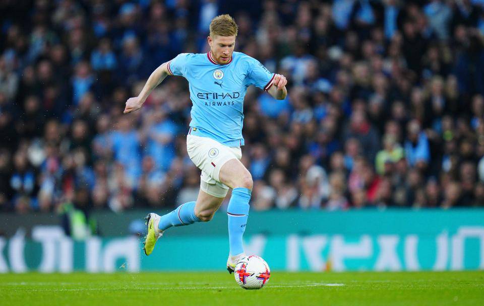 开云体育- 德布劳内官方宣布刷新纪录新规，热火引发争议！赛场气氛高涨