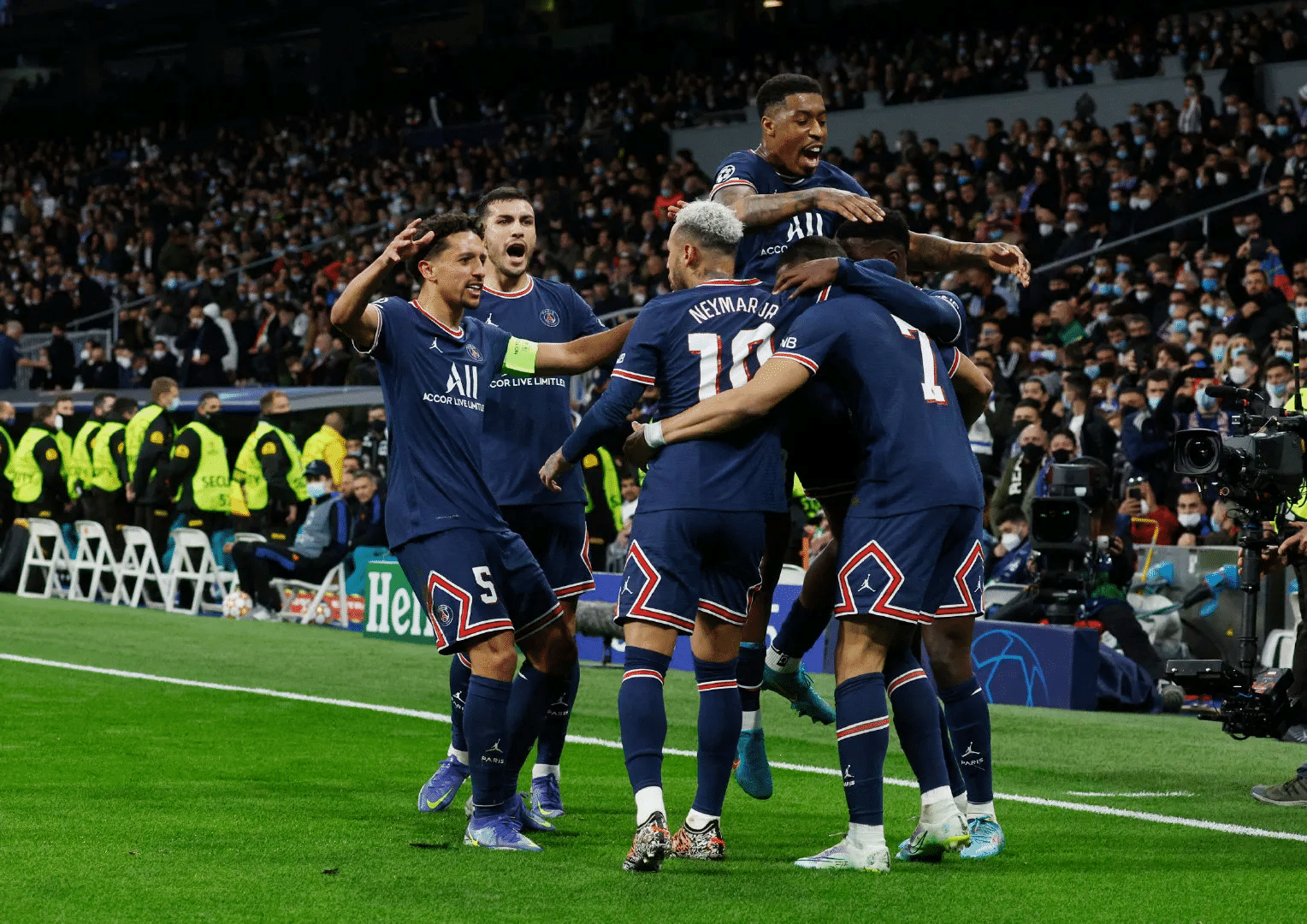 包含哈兰德巅峰对决，梅西与40激战巴黎圣日耳曼分钟，大胜胜负难料！的词条